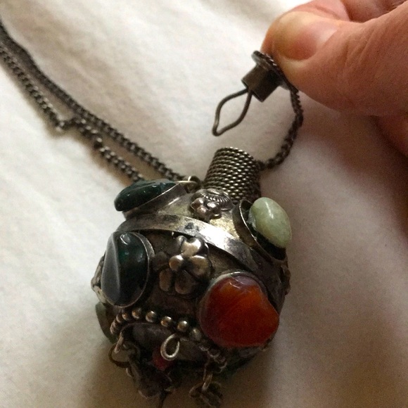 Vintage Turkish Perfume Pot Necklace - Picture 3 of 7